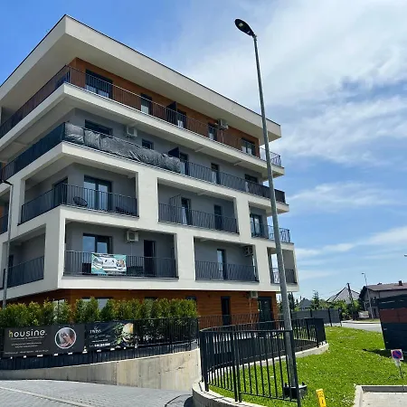 No 61 Blue Apartment *